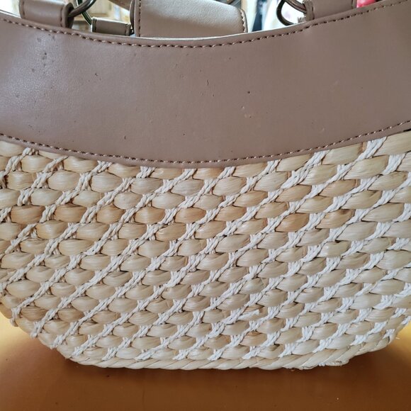 Embellished Platform Sandals and Purse - Picture 3 of 10